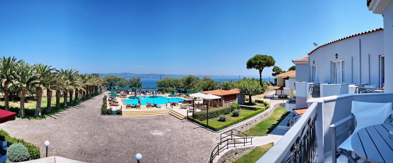 Hotel Bella Vista Митимна Экстерьер фото