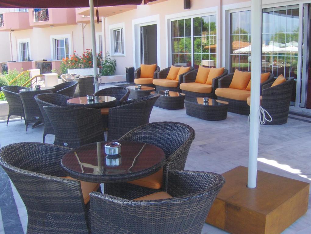 Hotel Bella Vista Митимна Экстерьер фото