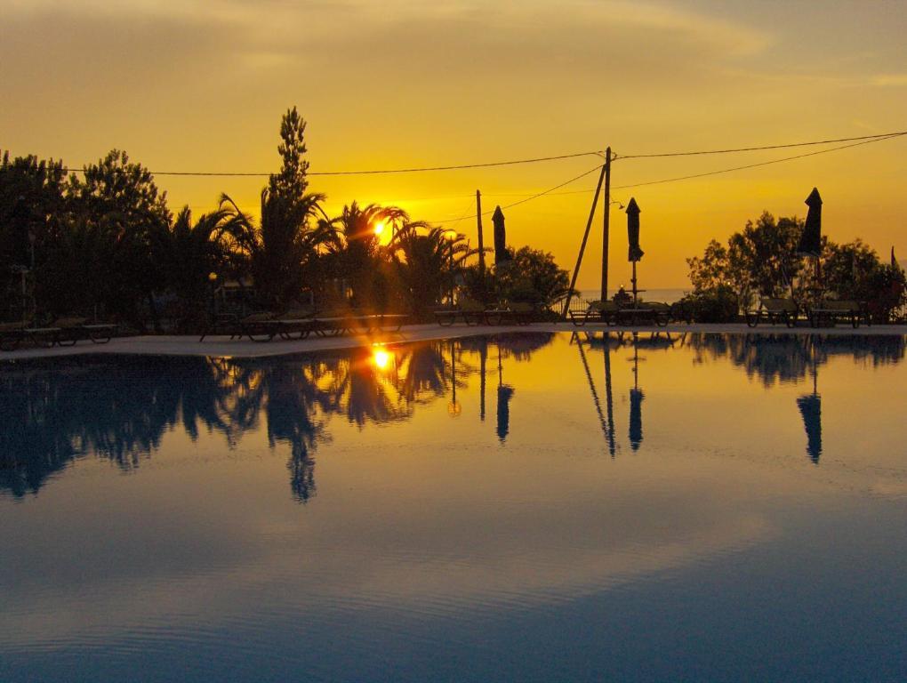 Hotel Bella Vista Митимна Экстерьер фото