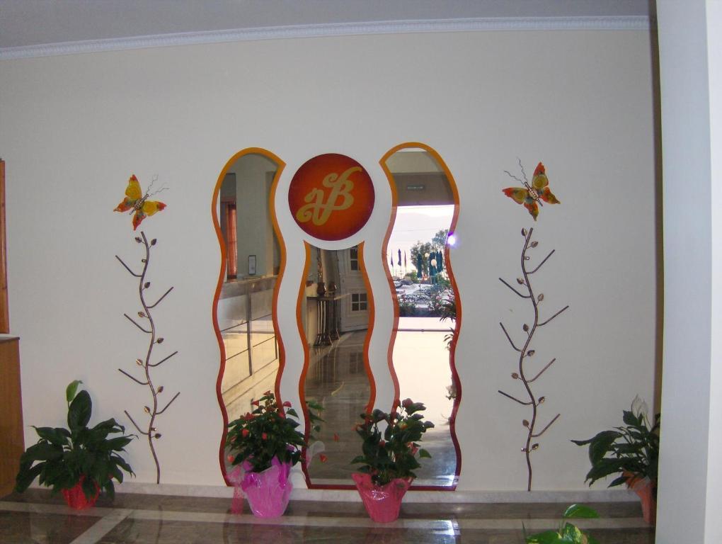 Hotel Bella Vista Митимна Экстерьер фото