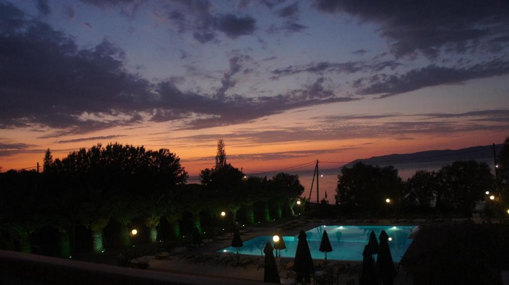 Hotel Bella Vista Митимна Экстерьер фото
